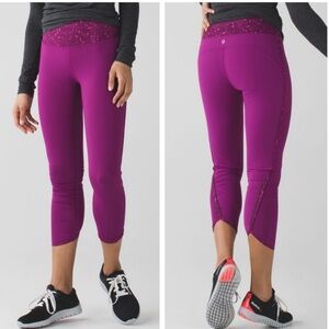 Lululemon Real Quick Tight in Regal Plum/Paradise Geo Regal Plum Multi, Size 6